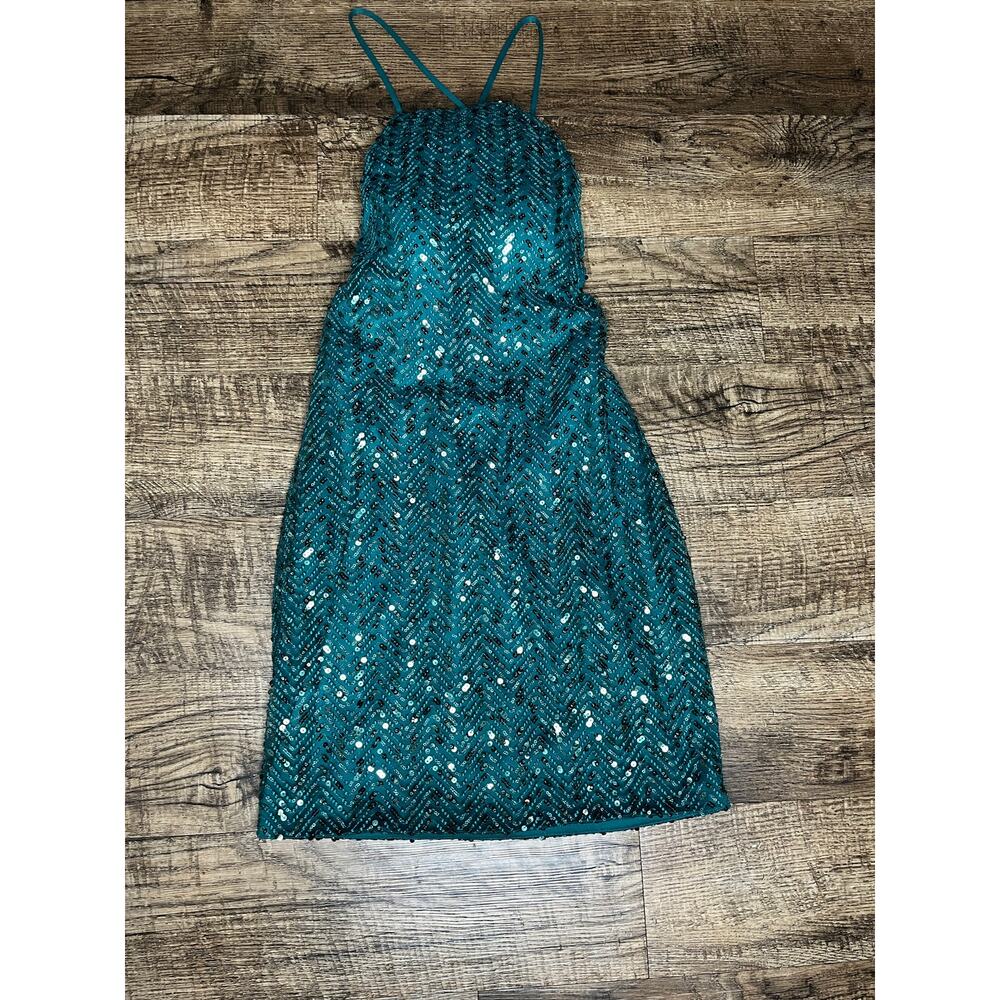 NWT Abby Paris Sequin Mini homecoming dress | Emerald | Size 6 - Picture 4 of 8